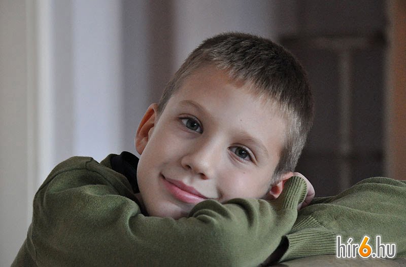 59933_151106uhrin_a_large_normal