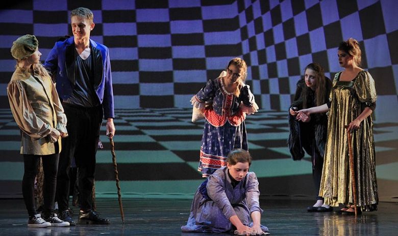 18_szinhaz_ignacz_bence-780x520