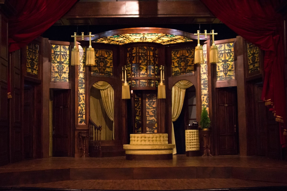 torvenytelen_randevu_diszlet_001