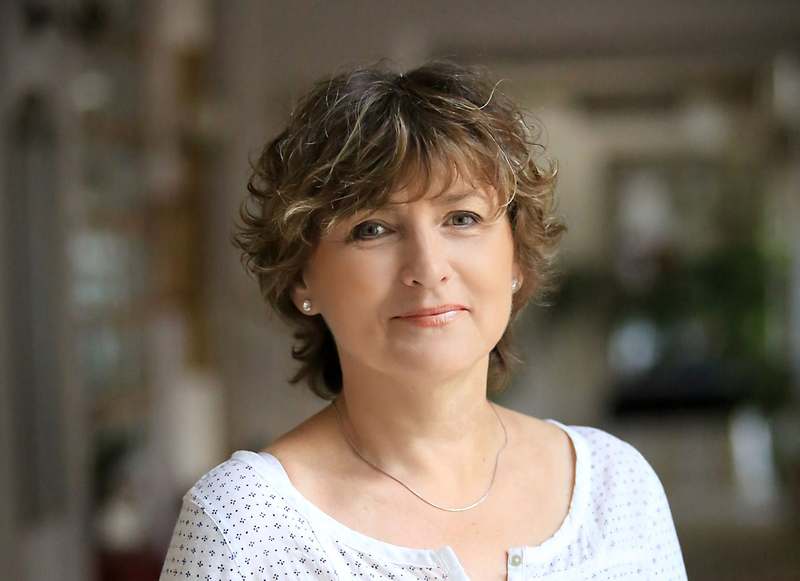 juhasz_roza_img_7202_szines_taghon