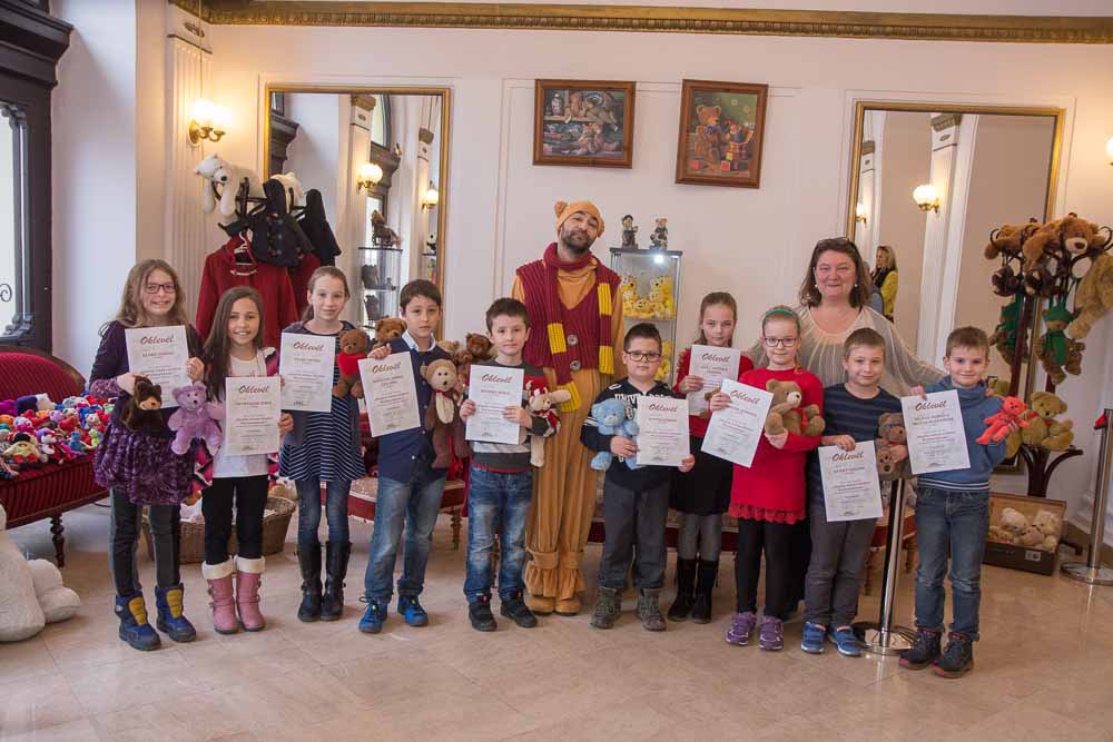 20180320_jokaiszinhaz_micimaco_dijatado_026_img_9968