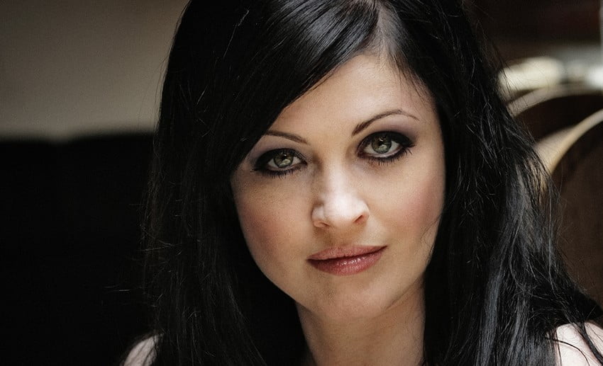 webes_fekvo_tarsoly_kriszta