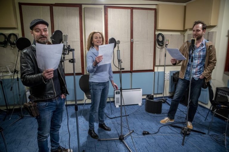 hangoskonyv_koszonet_3_szinesz