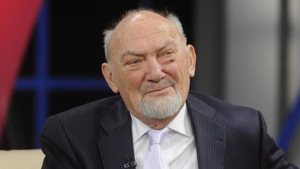 udvaros-bela2-600x338