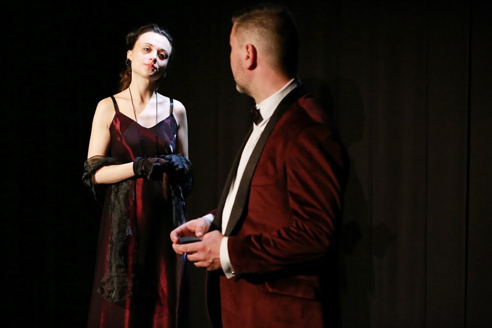 Amy (Földesi Ágnes Villő) és Michael (Tege Antal)