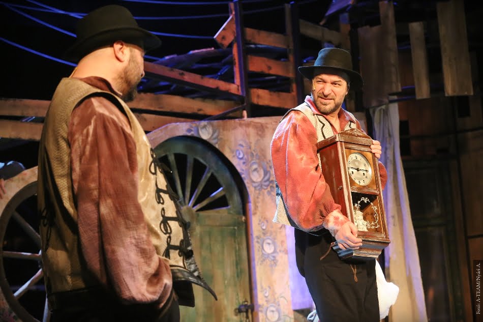 Csomós Lajos, mint Préda Máté az Énekes madárban