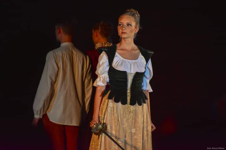 Nádra Kitti Egerben