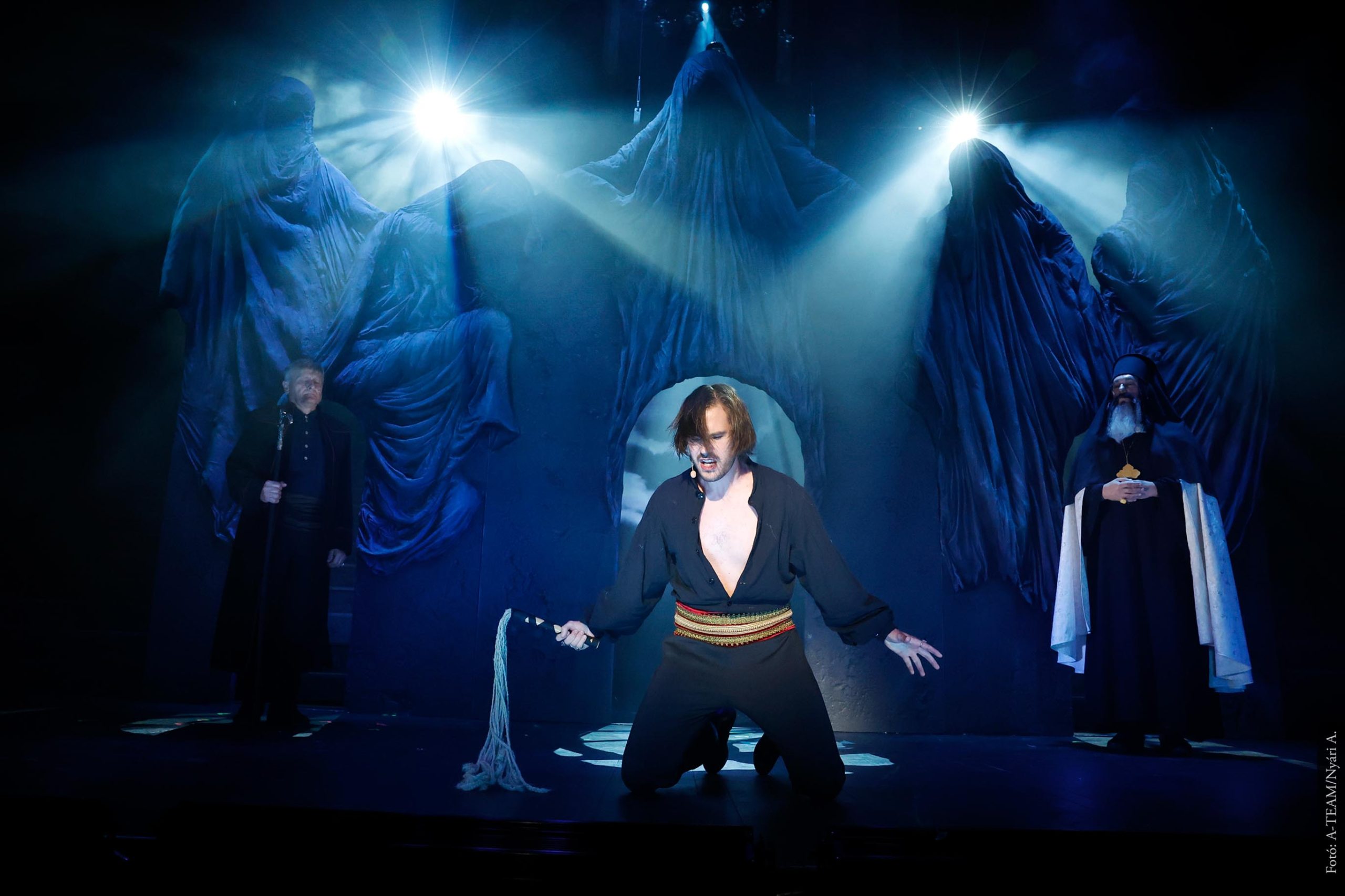 Drakula-fantázia, jelenetkép. Bartus Gyula, Kocsis Dénes, Lénárt László