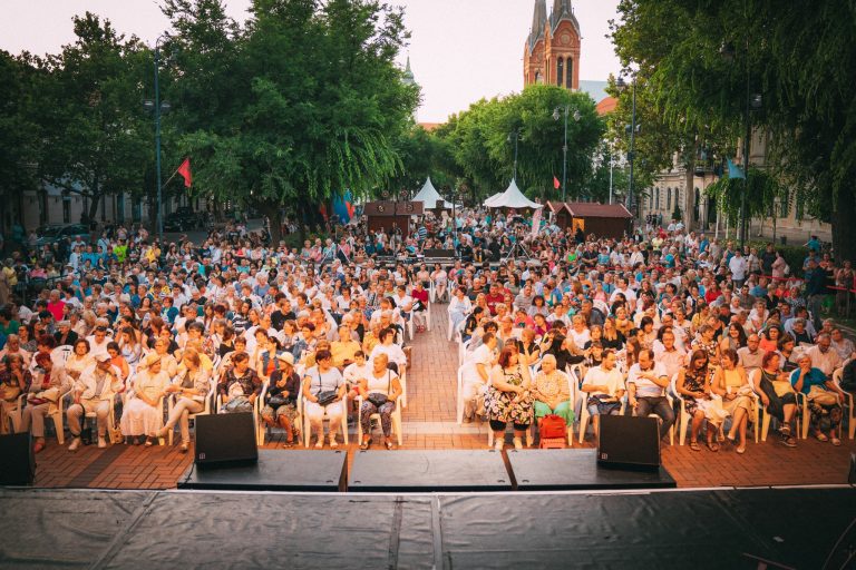 Városházi_nagytotál